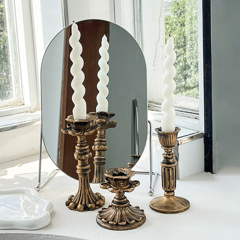 Vintage Bronze Candlestick Fig - đánh giá và giá Tables